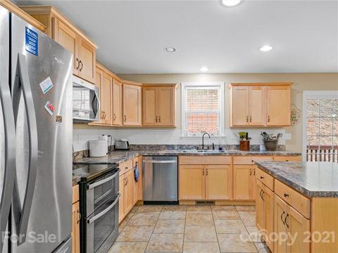 351 Cody Rd, Marshall, NC 28753 photo 10
