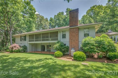 394 Red Fox Cir, Tryon, NC 28782 photo 3