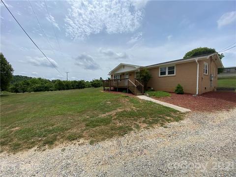 1355 Jackson Loop Rd, Flat Rock, NC 28731 photo 4
