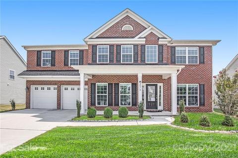 2078 Feldspar Dr, Davidson, NC 28036 photo 1