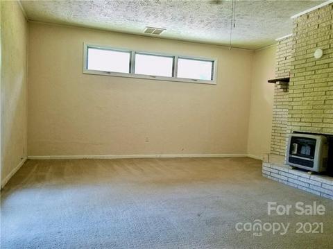 324 Racking Cv, Sylva, NC 28779 photo 14