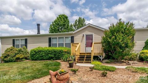 449 Divide Loop, Flat Rock, NC 28731 photo 1