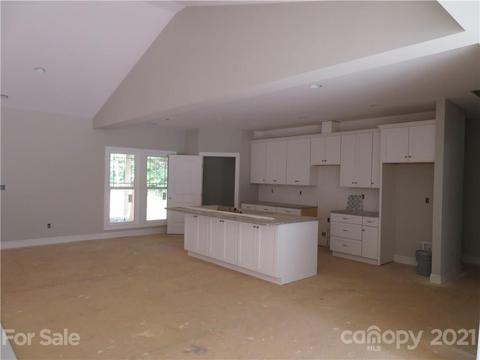 213 E Glenview Dr, Salisbury, NC 28147 photo 4