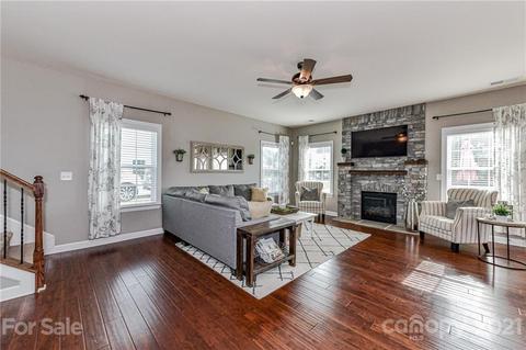 2090 Feldspar Dr, Davidson, NC 28036 photo 8