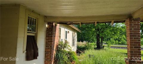 715 Eldorado St, Troy, NC 27371 photo 2