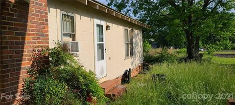 715 Eldorado St, Troy, NC 27371 photo 3