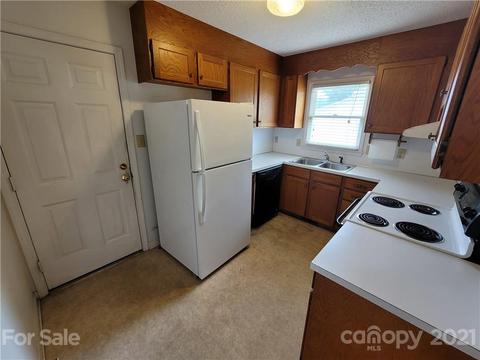 3956 Herman Sipe Rd, Conover, NC 28613 photo 4