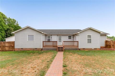 709 Bowen Dr, Lowell, NC 28098 photo 31