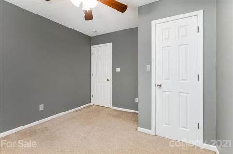 709 Bowen Dr, Lowell, NC 28098 photo 23