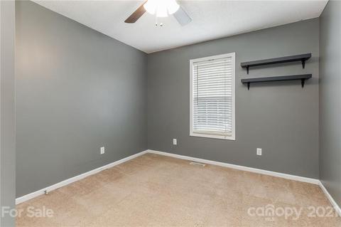 709 Bowen Dr, Lowell, NC 28098 photo 22