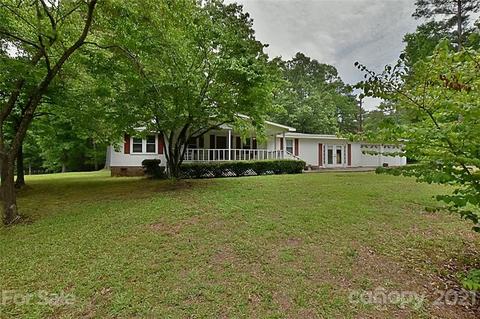 2385 Continental Dr, Lancaster, SC 29720 photo 2