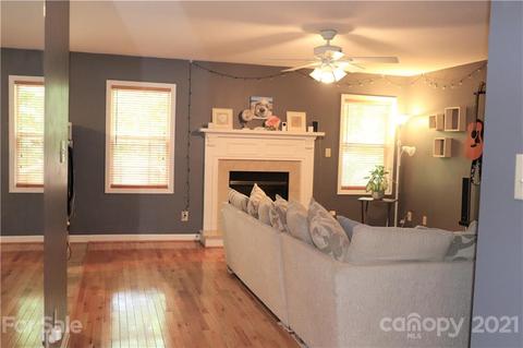 3402 Danial St, Conover, NC 28613 photo 9