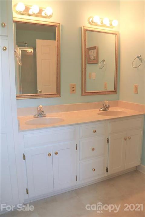 3402 Danial St, Conover, NC 28613 photo 22