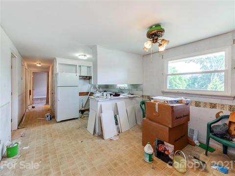 5140 Hall St, Conover, NC 28613 photo 8