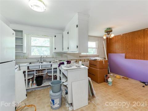 5140 Hall St, Conover, NC 28613 photo 6