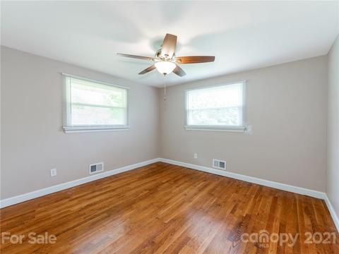 5140 Hall St, Conover, NC 28613 photo 9