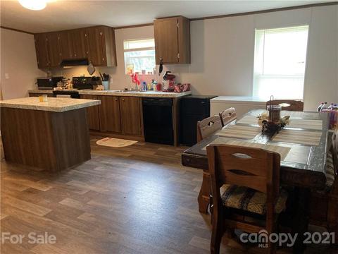 1365 Cape Hickory Rd, Hickory, NC 28601 photo 6