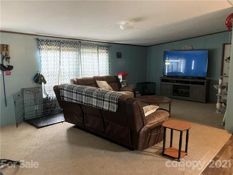 1365 Cape Hickory Rd, Hickory, NC 28601 photo 3
