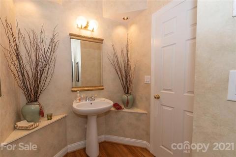 21616 Scottcrest Cir, Cornelius, NC 28031 photo 17