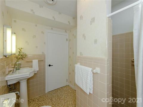 80 Chapman St, Clyde, NC 28721 photo 18