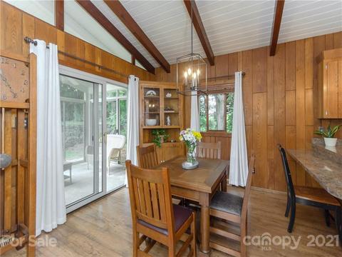 80 Chapman St, Clyde, NC 28721 photo 5