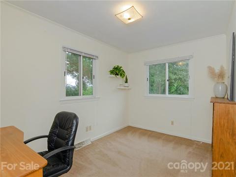 80 Chapman St, Clyde, NC 28721 photo 16