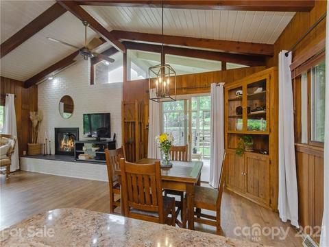 80 Chapman St, Clyde, NC 28721 photo 9