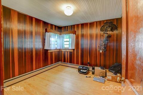 232 P V Rd, Clyde, NC 28721 photo 7