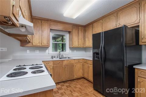 2430 Roberta Rd, Concord, NC 28027 photo 3
