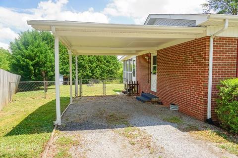 1264 Venus St, Conover, NC 28613 photo 2
