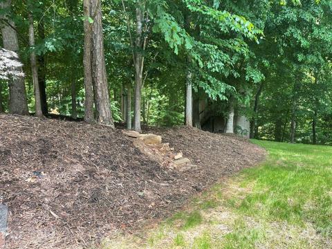 1037 Daniel Dr, Stanley, NC 28164 photo 4
