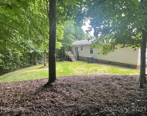 1037 Daniel Dr, Stanley, NC 28164 photo 3