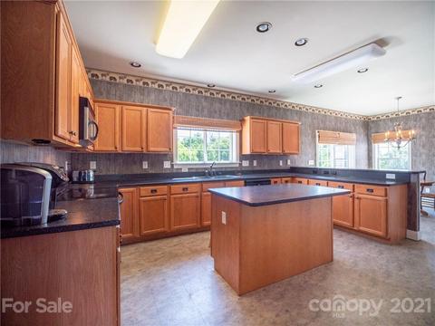 1807 John Shehan Rd, Tryon, NC 28782 photo 3