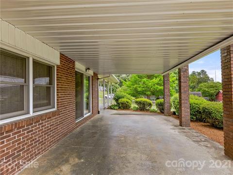56 W Galloway Rd, Brevard, NC 28712 photo 5