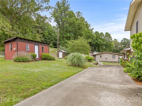 56 W Galloway Rd, Brevard, NC 28712 photo 2