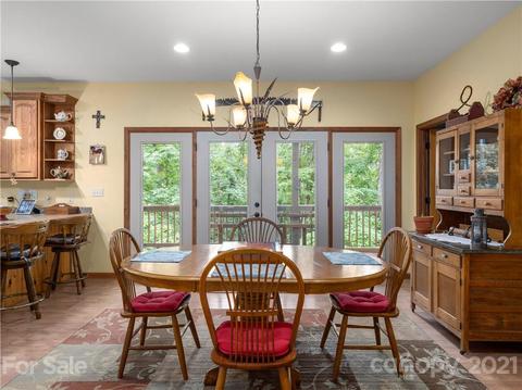 363 Bobcat Trl, Saluda, NC 28773 photo 8