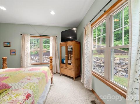 363 Bobcat Trl, Saluda, NC 28773 photo 20