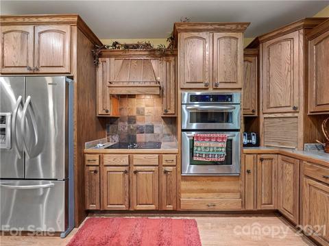 363 Bobcat Trl, Saluda, NC 28773 photo 13