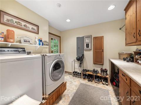 363 Bobcat Trl, Saluda, NC 28773 photo 17