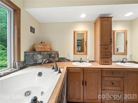 363 Bobcat Trl, Saluda, NC 28773 photo 19