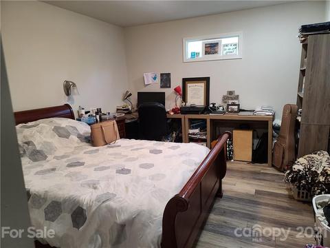 40 Pebblebrook St, Clyde, NC 28721 photo 4