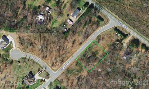 986 Maple Glen Dr, Conover, NC 28613 photo 2