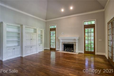 19417 River Falls Dr, Davidson, NC 28036 photo 6