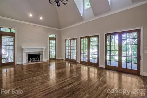 19417 River Falls Dr, Davidson, NC 28036 photo 5