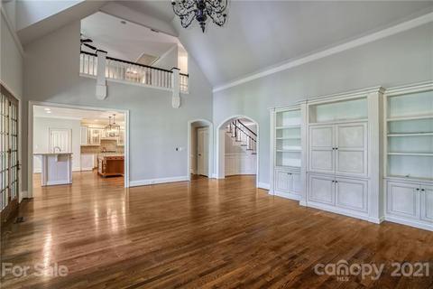 19417 River Falls Dr, Davidson, NC 28036 photo 7