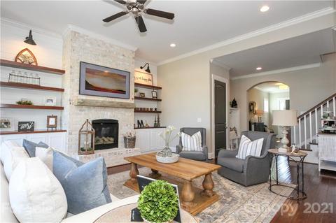 18809 Bartlette Creek Dr, Davidson, NC 28036 photo 9