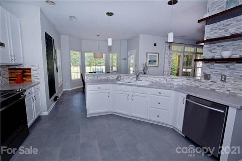 20200 Tailwind Ln, Cornelius, NC 28031 photo 12