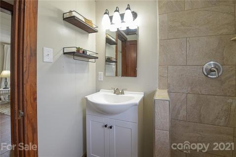16 First St, Canton, NC 28716 photo 26