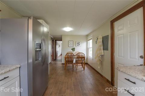 16 First St, Canton, NC 28716 photo 19