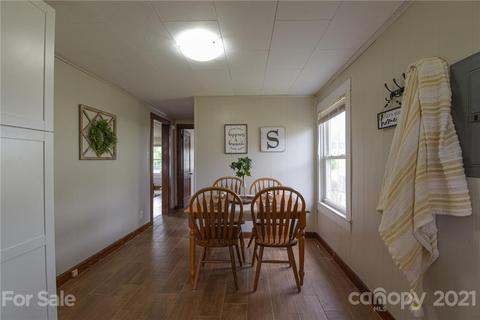 16 First St, Canton, NC 28716 photo 13